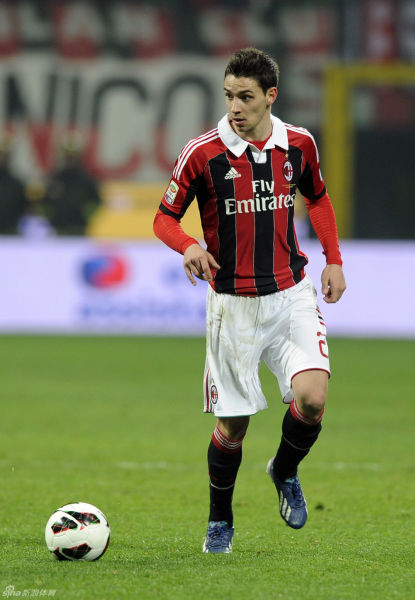 日职乙半场：关口凯心世界波，千叶市原0-2 RB大宫松鼠