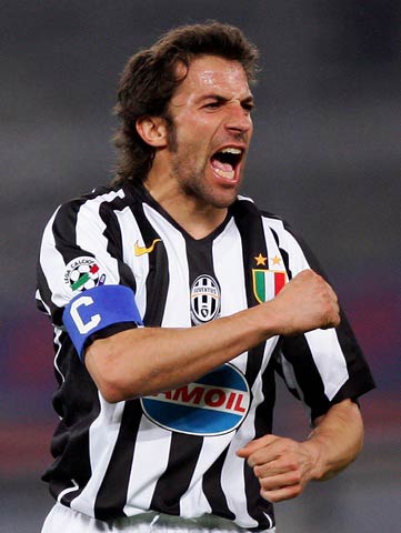 足球TOP：制造100粒进球最快的十大球星！C罗梅开二度！（足坛榜：最快制造100球的十大球星，C罗独中两元！）