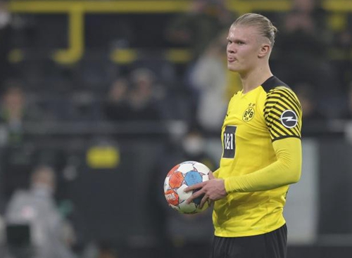 英媒：日本侵略者照片事件是个失误，布莱顿和英超此前都不了解此事（英媒：日本侵略者照片风波属失误，布莱顿与英超此前并不知情）