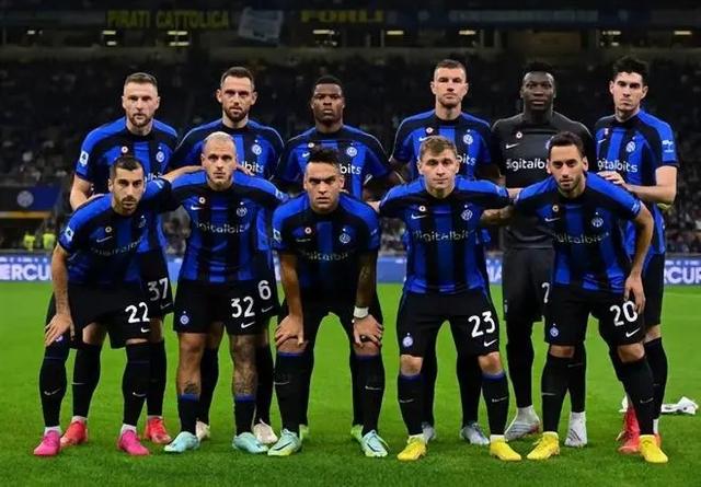 英超焦点战：维拉1-2绝杀阿森纳，曼城争冠机会大增