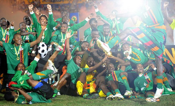 东契奇三双＆里夫斯状态不佳，湖人4分战胜76人