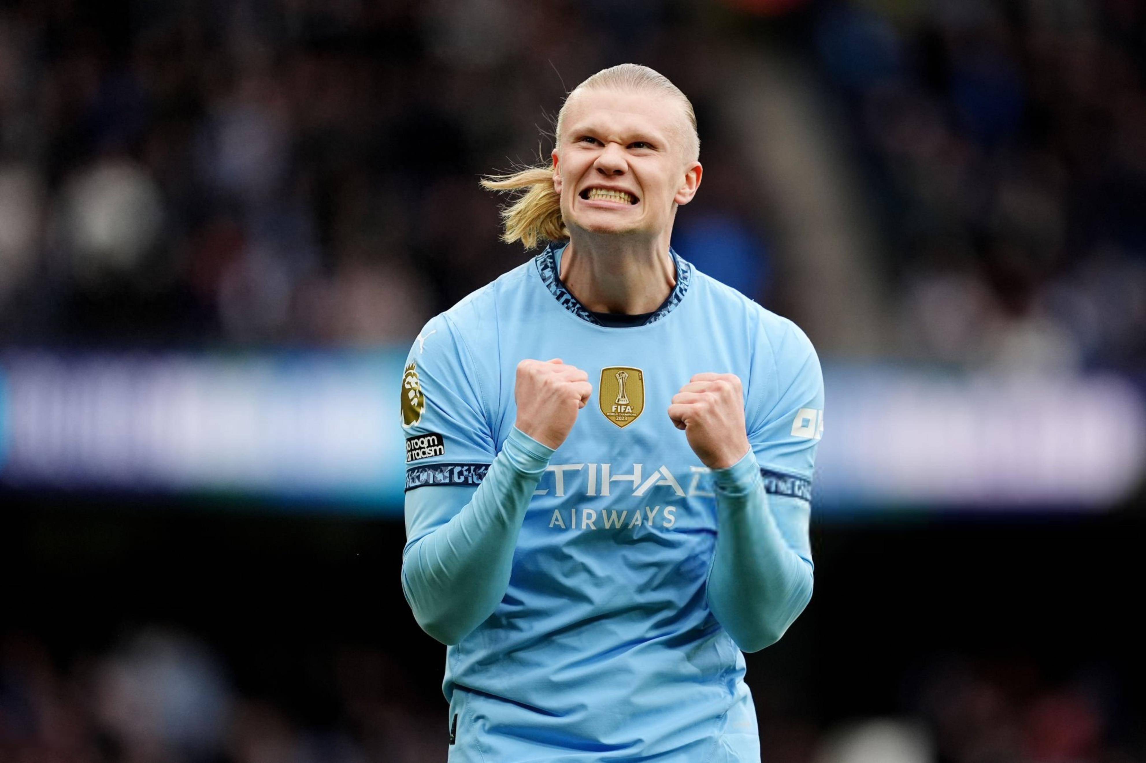 拿日本战犯照片！三笘薰8天仍未道歉，足球游戏怒了：删除，价值归零（日本战犯照风波持续：三笘薰8天未道歉，足球游戏下架清零）