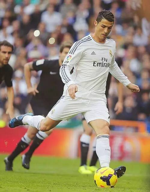 格里福：在意甲技术越好的球员越关键，比如魔笛、迪巴拉（格里福：意甲对技术型球员依赖更大，魔笛和迪巴拉尤为关键）